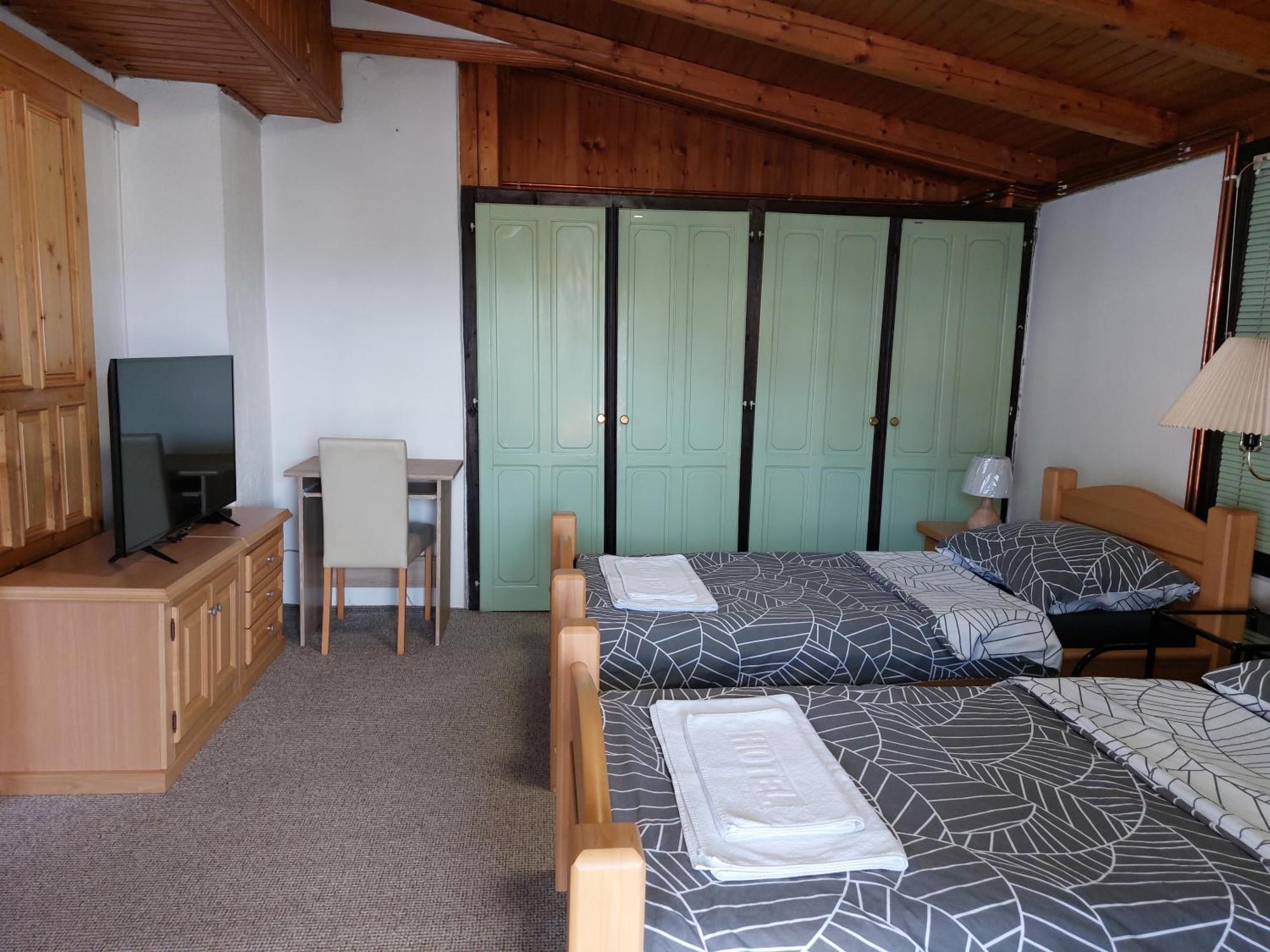 Panorama Travnik Aparthotel Rom bilde