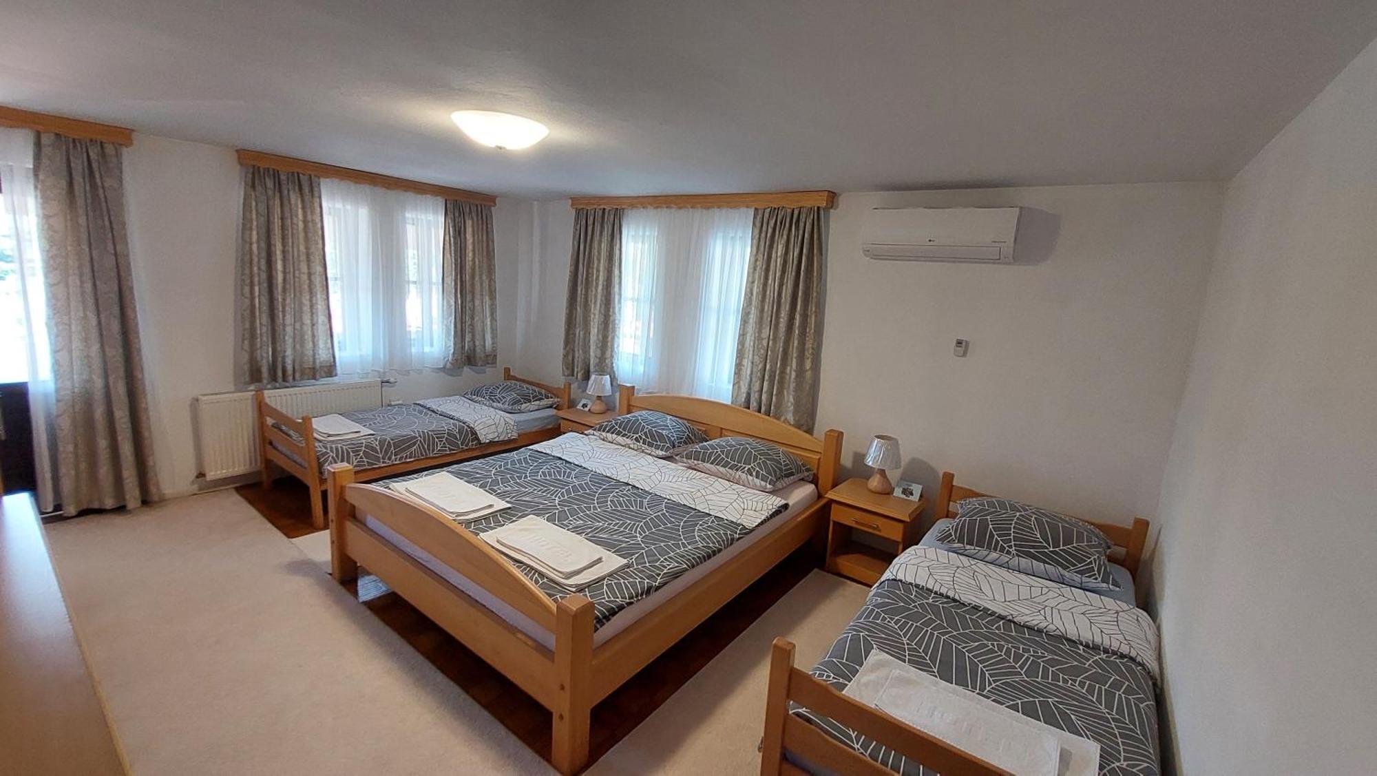 Panorama Travnik Aparthotel Eksteriør bilde