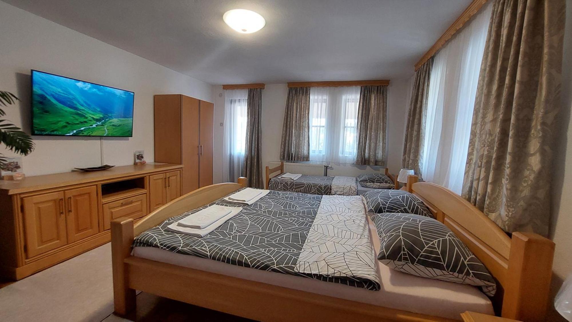 Panorama Travnik Aparthotel Rom bilde
