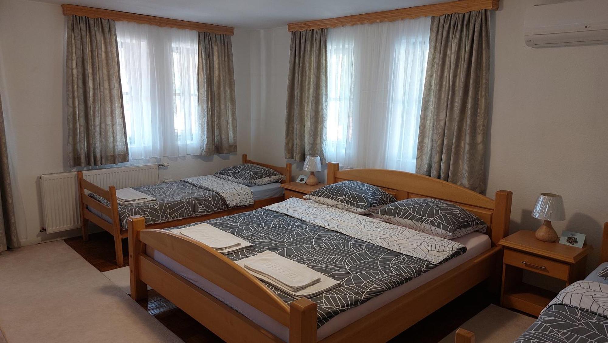 Panorama Travnik Aparthotel Eksteriør bilde